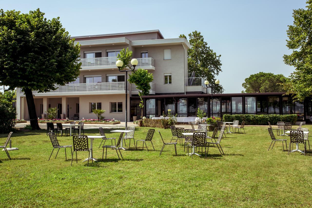 Hotel Stella Del Benaco Manerba del Garda Luaran gambar